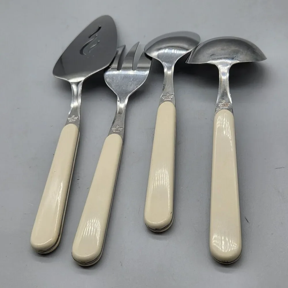 Set (4) vintage International 